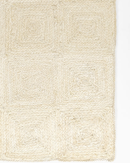 Momeni Maritime nan - Ivory