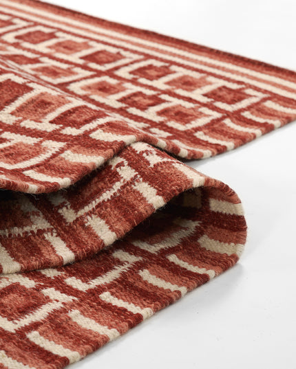 Momeni Scandi nan - Red